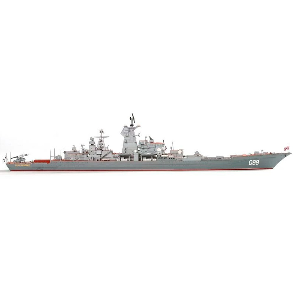 Сборная модель 9017П Крейсер Петр Великий